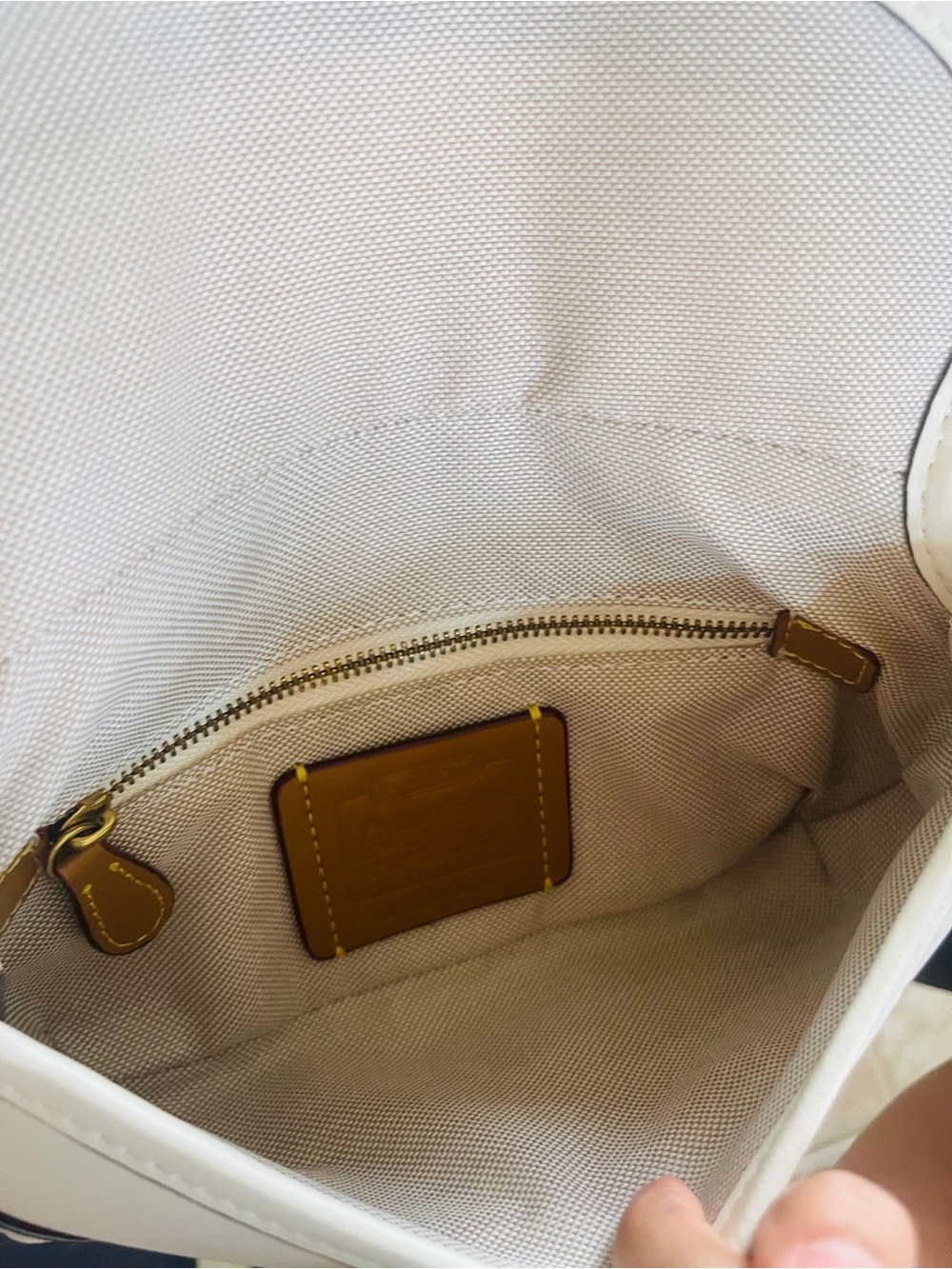 Authentic Coach Mini Soho Flap Shoulder Bag – Chalk/Ivory – Nwithouttag - Picture 3 of 13